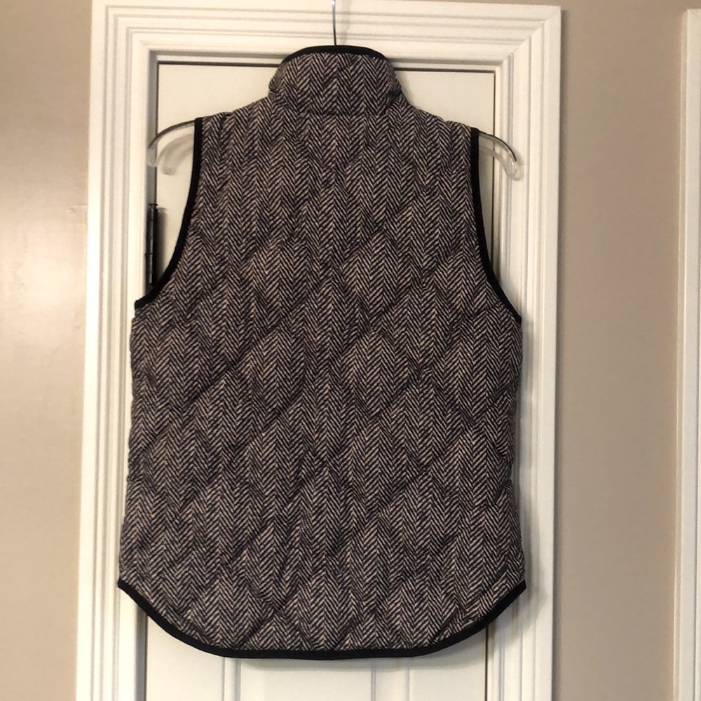 J. Crew Excursion Down Puffer Herringbone Vest- N… - image 7